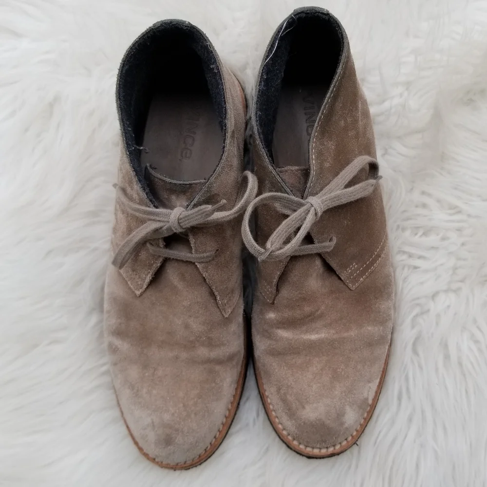 Vince Benson Suede Chukka Boot Taupe
